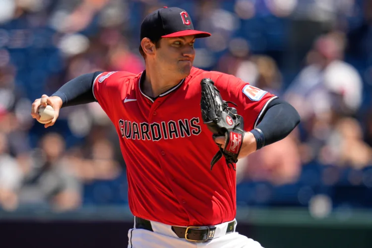 Twins beat Guardians 3-1 for series split